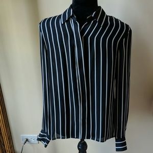 BEAUTIFUL BLACK/OFF WHT STRIPE LONG SLEEVE